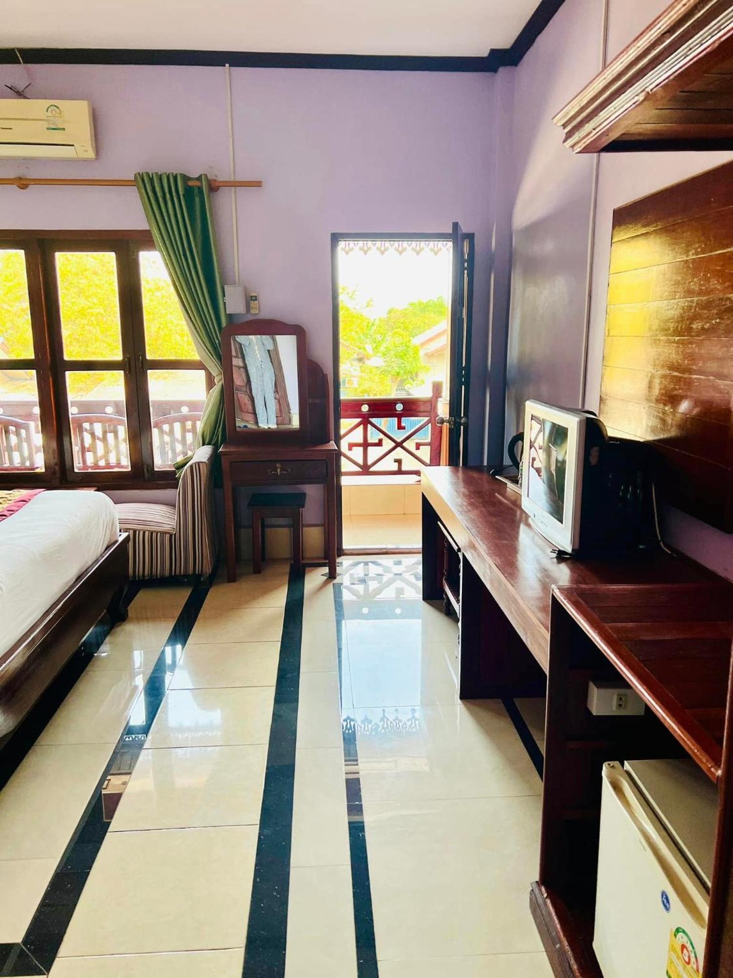 Khampaseuth Hotel Vang Vieng Luaran gambar