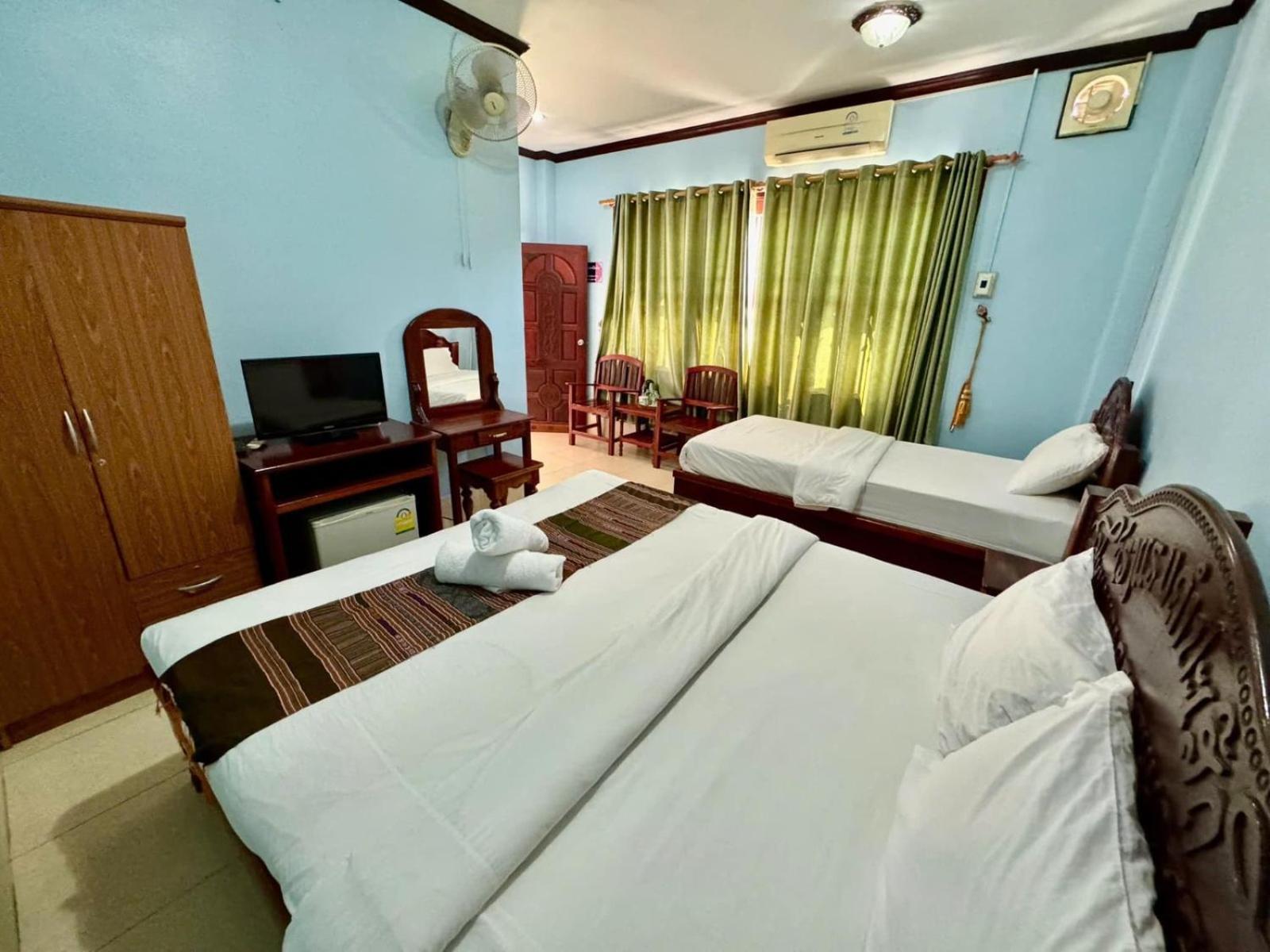Khampaseuth Hotel Vang Vieng Luaran gambar